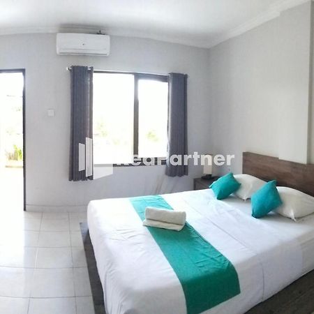 Pondok Sentana Guest House At Jalan Raya Uluwatu Redpartner Унгасан Экстерьер фото
